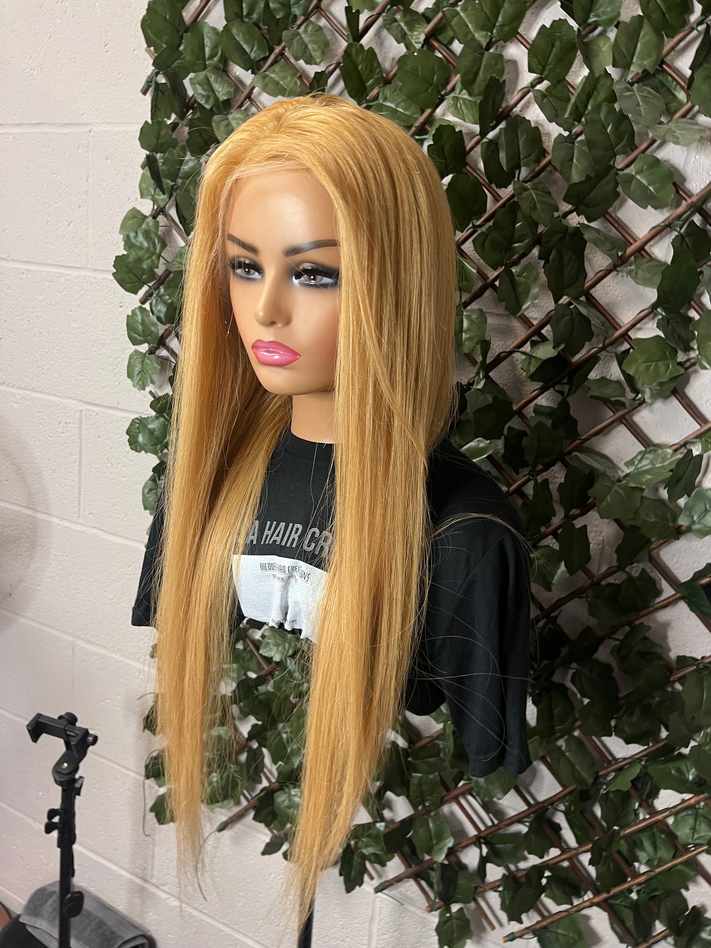 Isla - Lace Front Wig