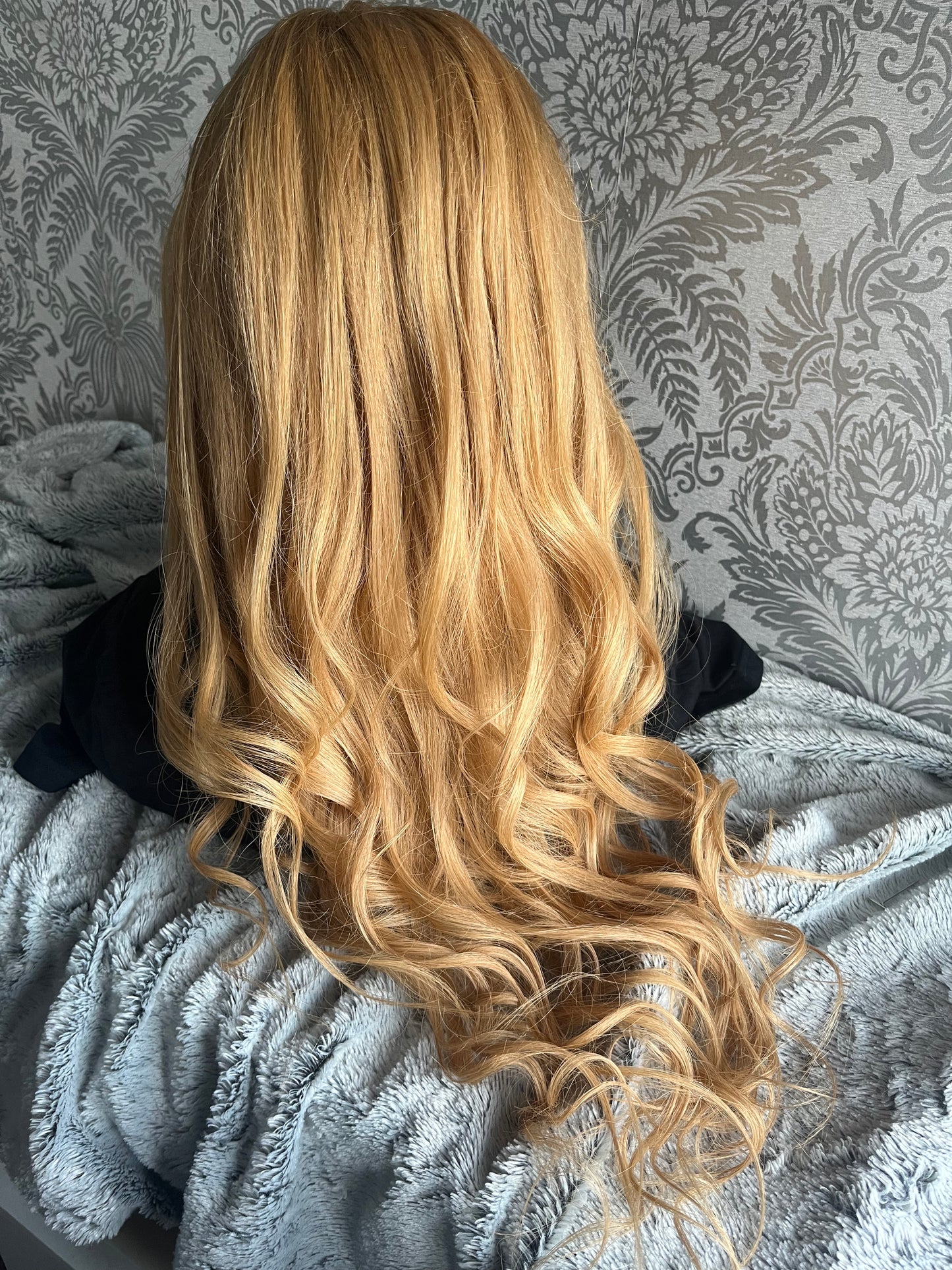 Isla - Lace Front Wig