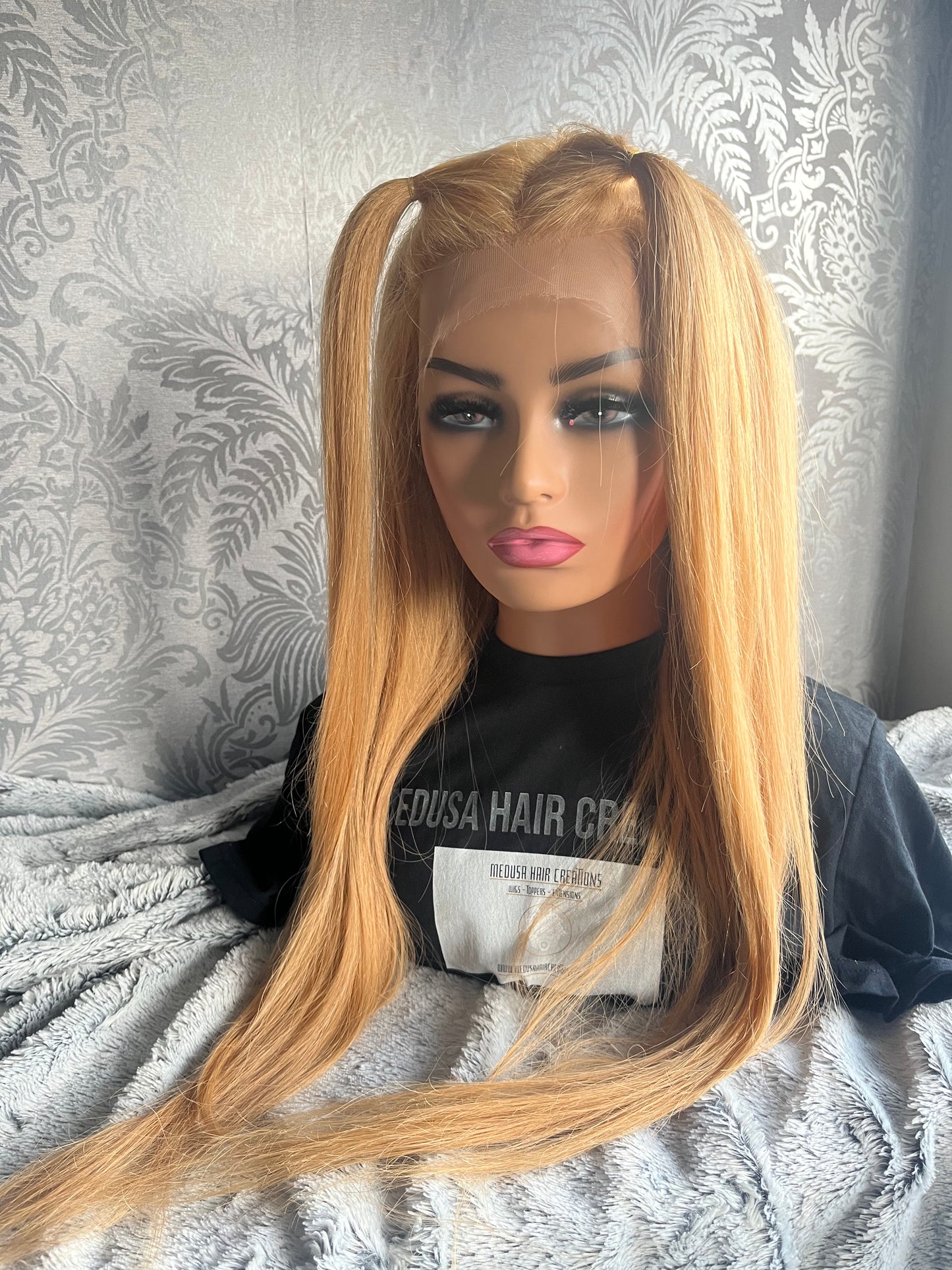 Isla - Lace Front Wig