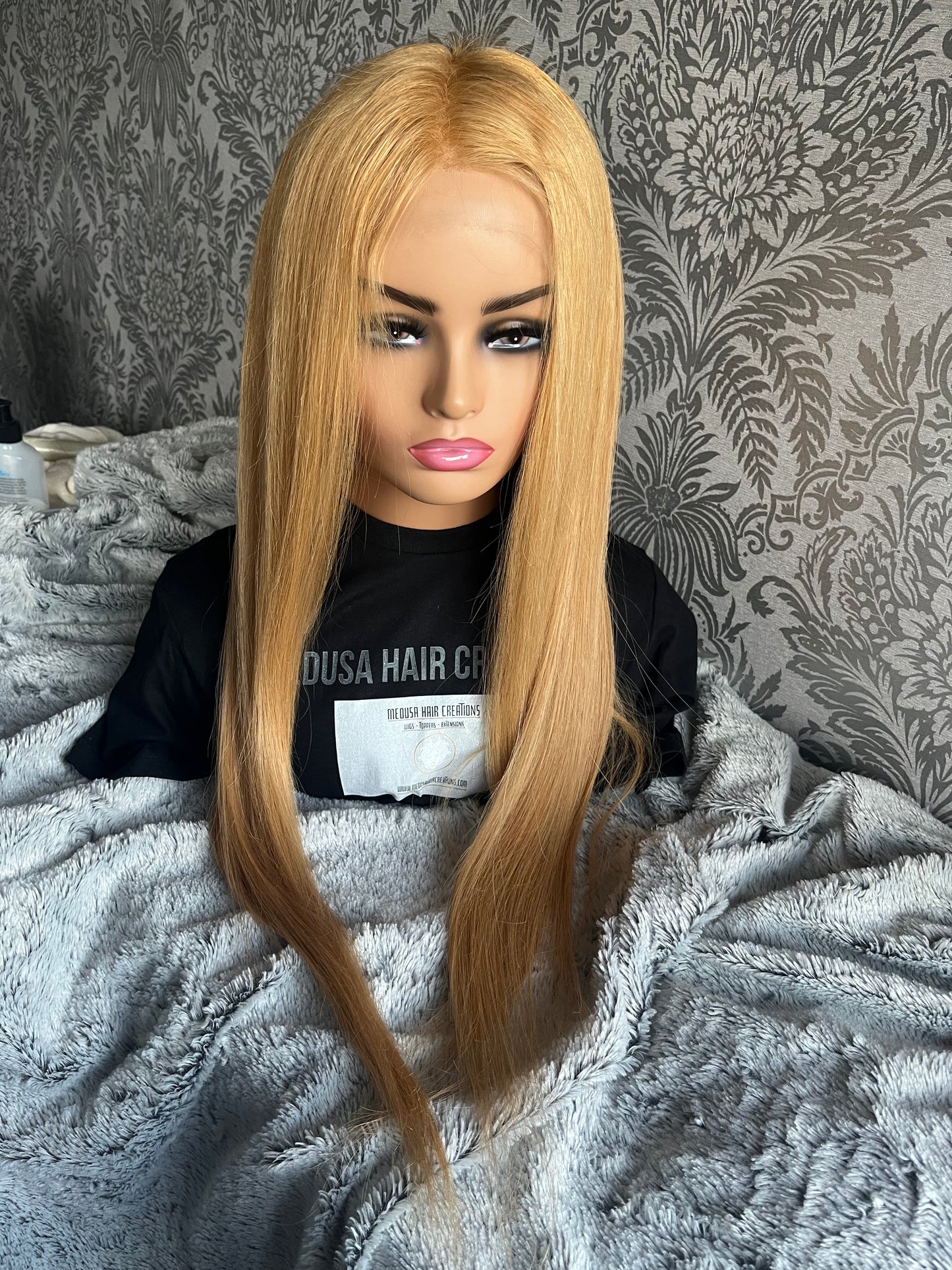 Isla - Lace Front Wig